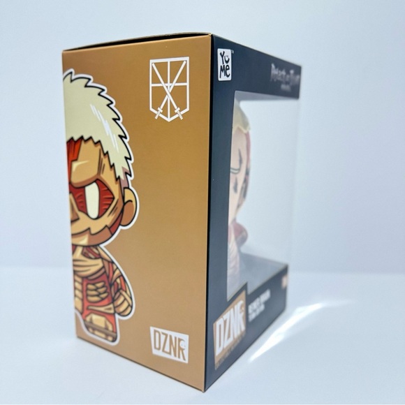 DZNR Collectible Designer Toy Titan Attack on Titan Stuffed Reiner Braun - Picture 3 of 5